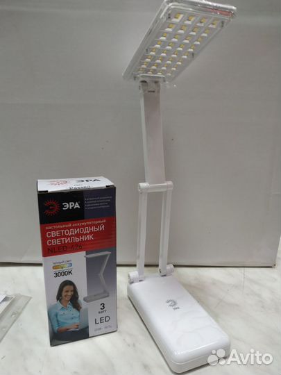 Настольные ученических лампы