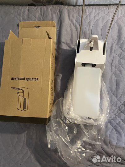 Диспенсер для антисептика