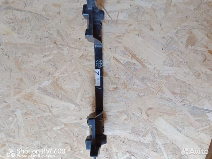 Кронштейн бардачка прадо 150 2009