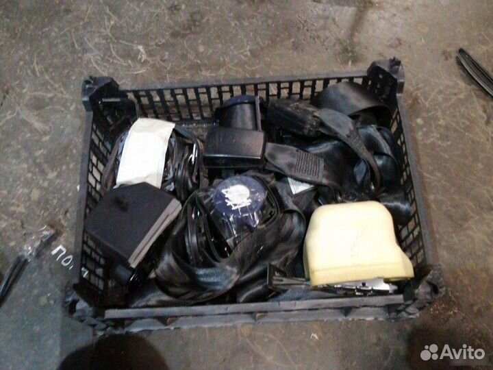 Ремни безопасности Volkswagen Polo