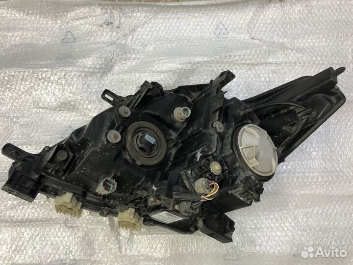 Фара Nissan Patrol Y62 2010-2014 правая