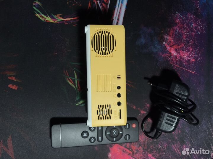 Мини проектор