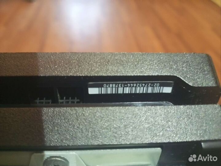 Sony PS4 pro 1tb 2геймпада и два диска