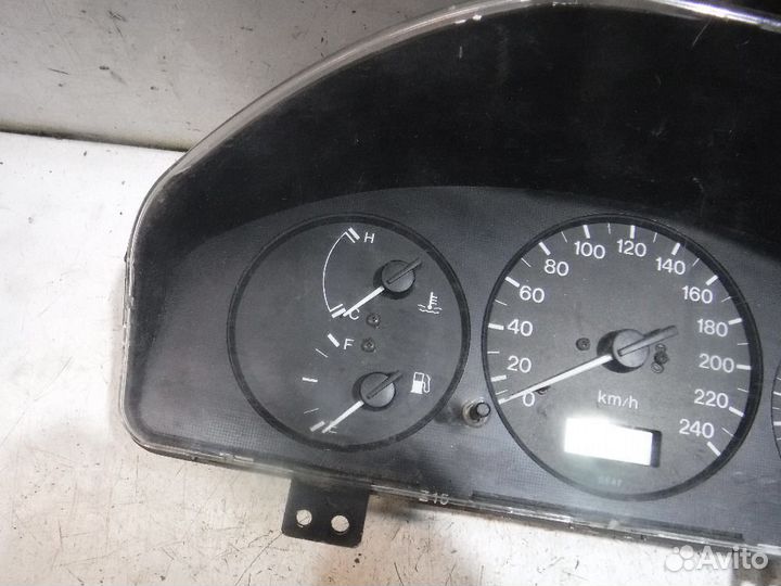 Панель приборов Mazda 626 GF