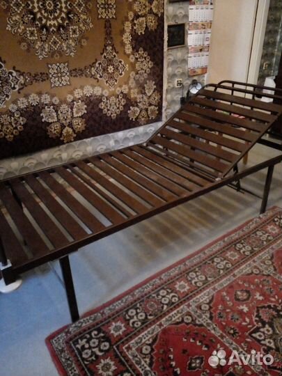 Медицинская кровать для лежачих больных