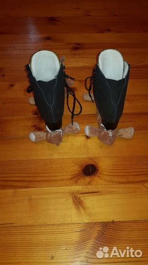 Коньки Риспорт с лезвиями Шеффилд для детей