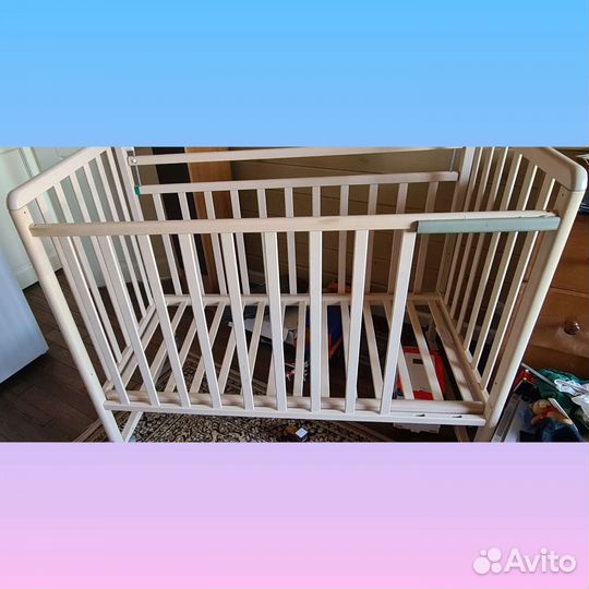 Детская кроватка