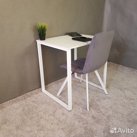 Письменный стол Лофт 60*60 см. Белые ножки