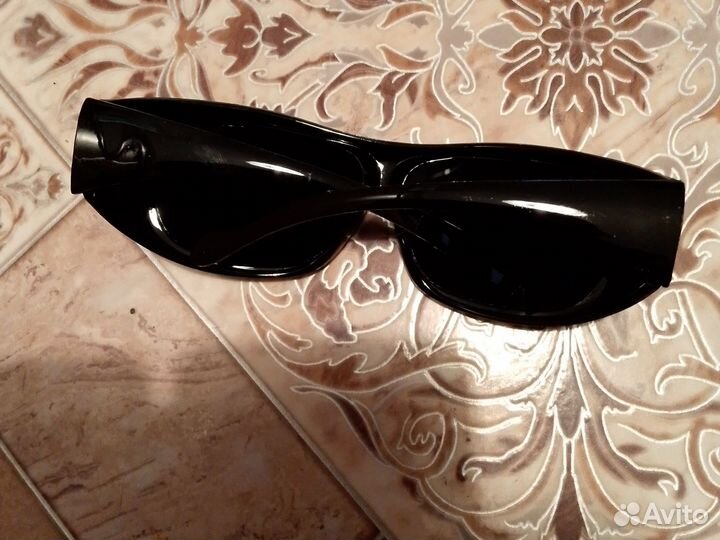 Солнцезащитные очки мужские