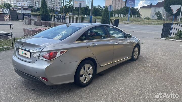 Hyundai Sonata 2.4 AT, 2011, 300 000 км