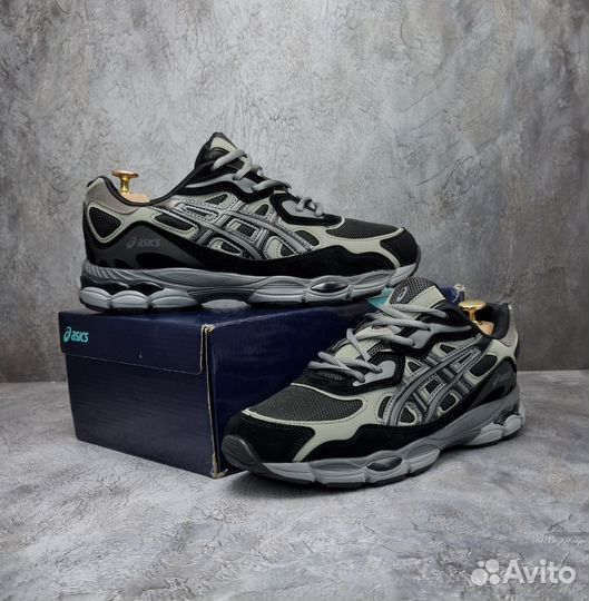 Кроссовки asics весна