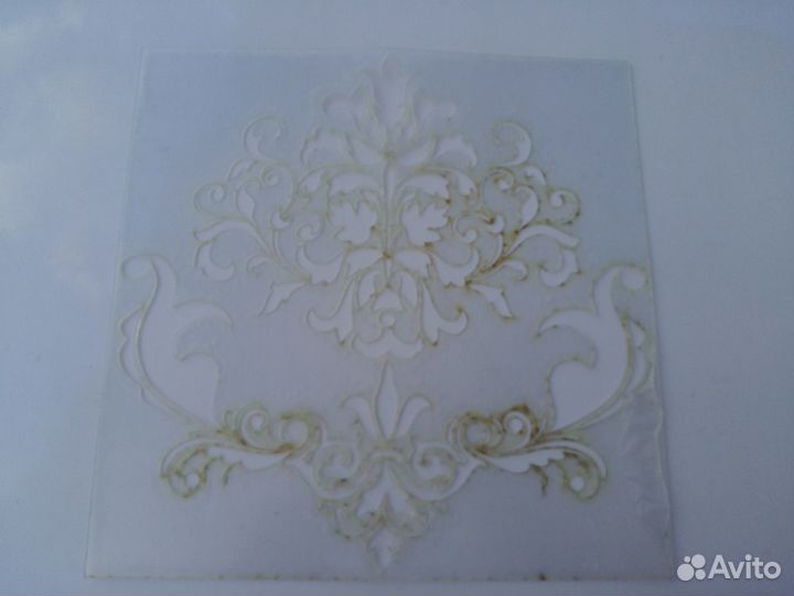 Интерьерный трафарет цветка Лилия