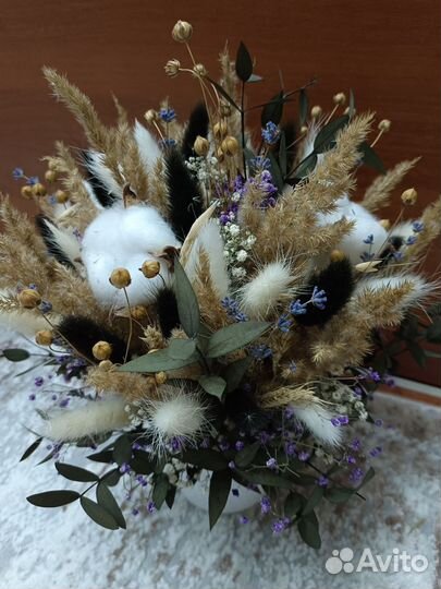 Цветочная композиция из сухоцветов