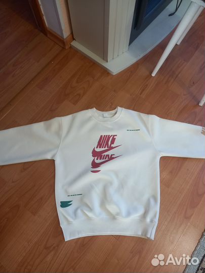 Новые свитшоты