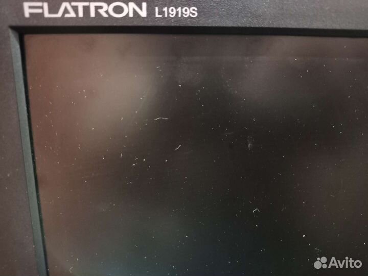 Монитор LG flatron 1919