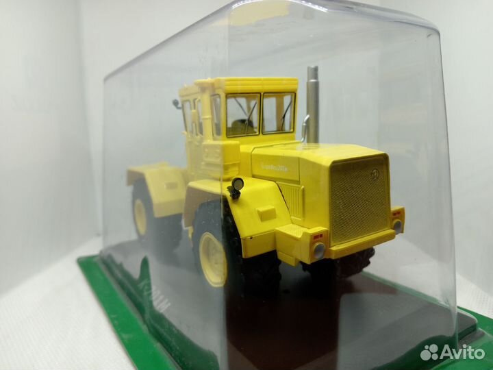 Модель Колёсный трактор К-701М «Кировец»