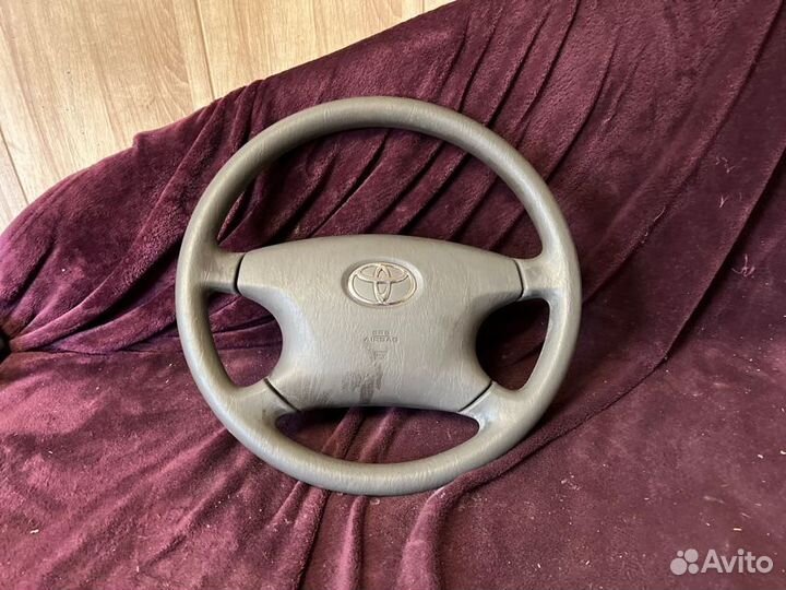 Руль Toyota Ipsum ACM21