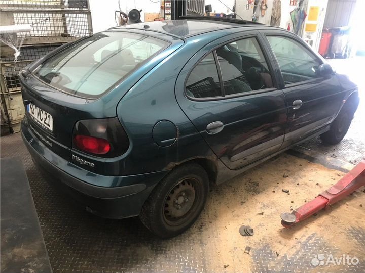 Разбор на запчасти Renault Megane