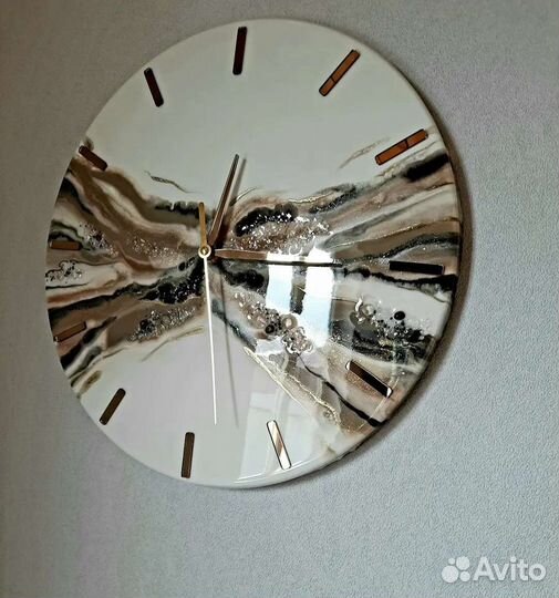Интерьерные картины, часы настенные из смолы