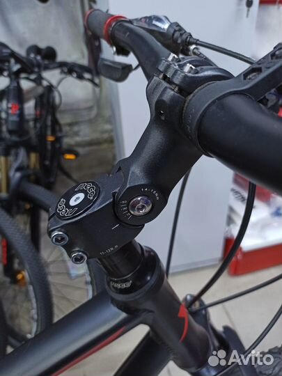 Велосипед горный Axis 700 MD 