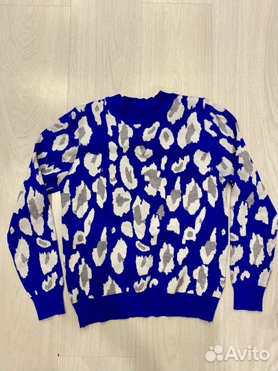 Свитер женский