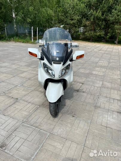 Suzuki SkyWave 650