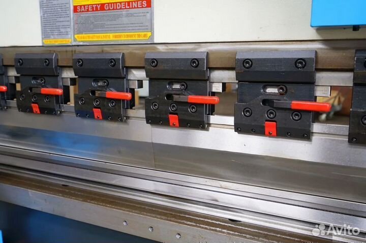 Листогибочный пресс 100/2500 с чпу E22