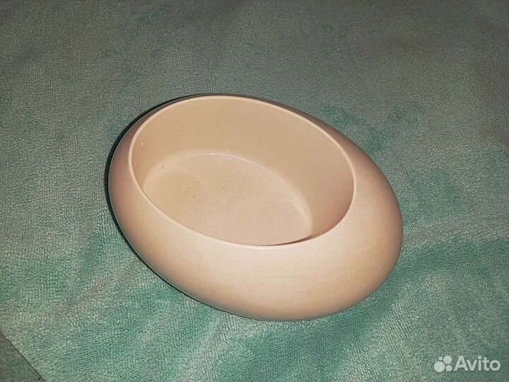 Кашпо из акриловый гипса (фрипласт)