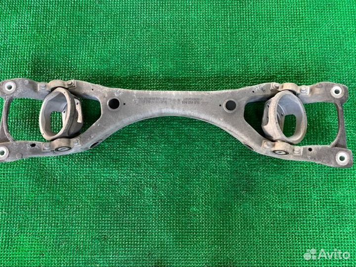 Балка подвески зад. audi Q7