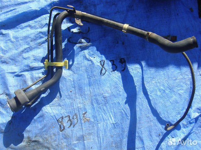 Горловина топливного бака Toyota Prius ZVW30