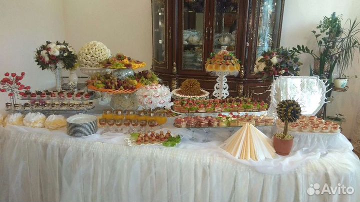 Фуршетный стол, кемпинг