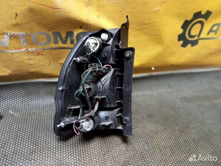 Фонарь задний правый mitsubishi pajero sport K94W