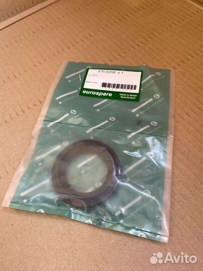 Сальник хвостовика редуктора моста для Land Rover