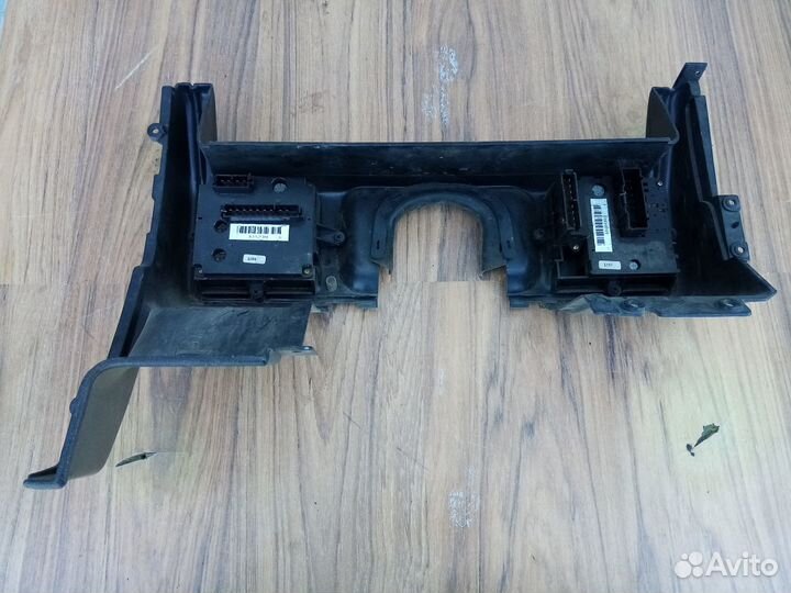 Для джип Гранд Черокее. Запчасти. Б.У