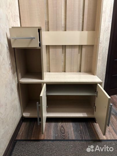 Вешалка в прихожую