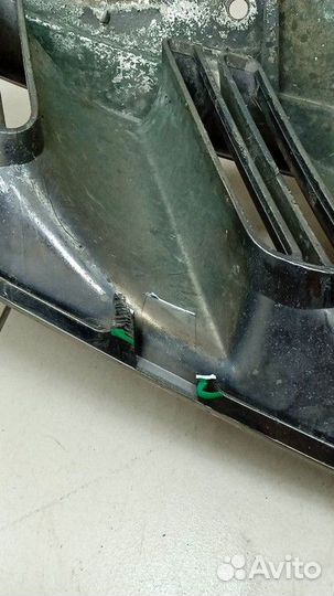 Решетка радиатора Nissan Murano