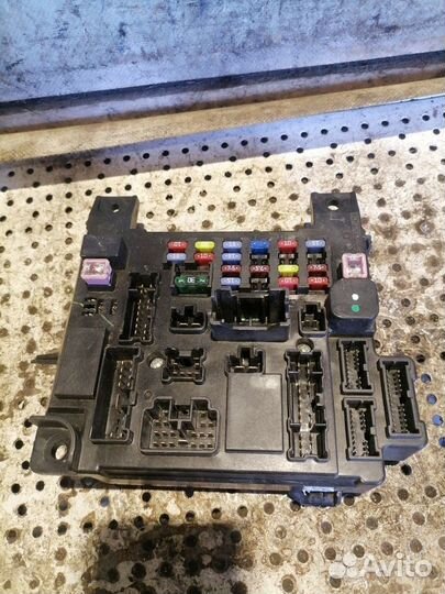 Блок предохранителей Mitsubishi Lancer 10