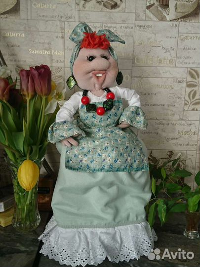 Кукла грелка на чайник