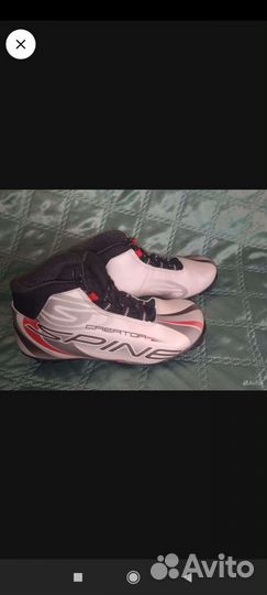 Ботинки лыжные