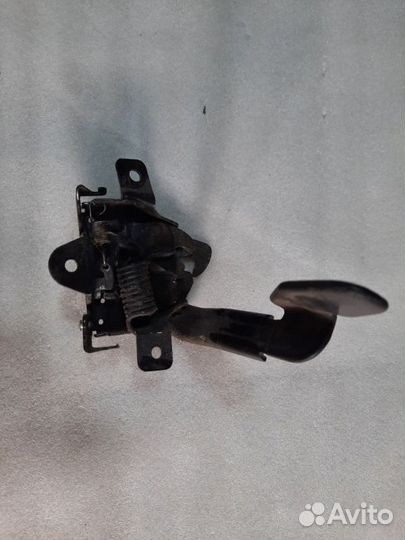 Замок капота передний Hyundai Solaris 1 2012-2017