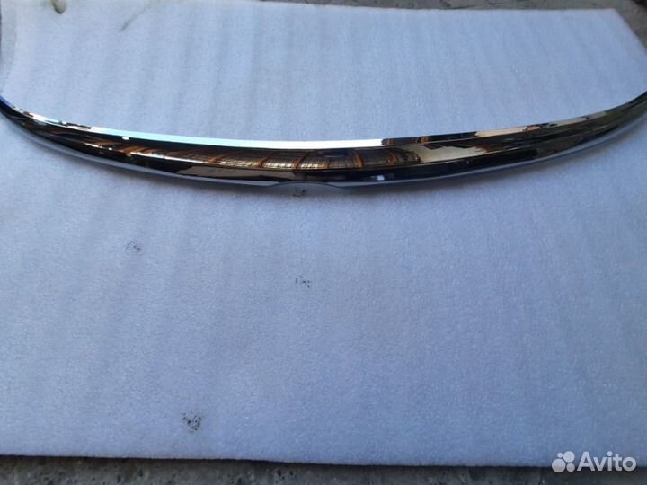 Молдинг капота передний Toyota Camry V55 2014-2018