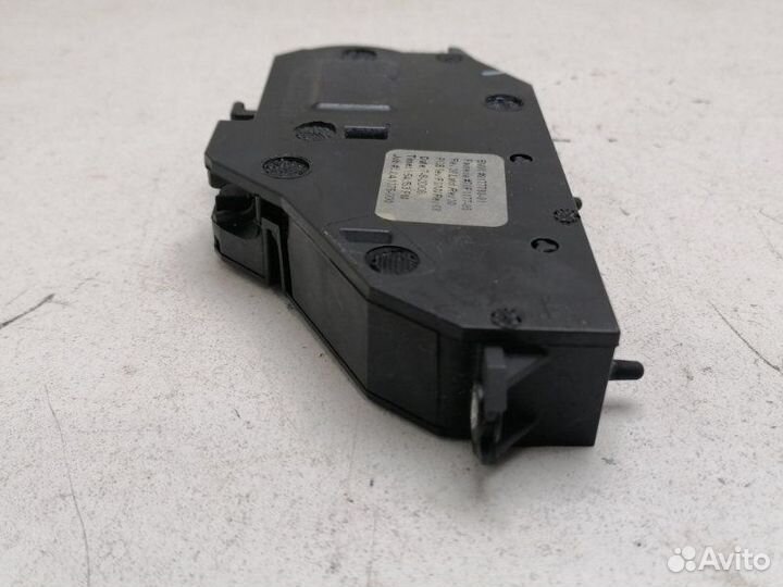 Замок бардачка Bmw X5 E70 4.8 2008