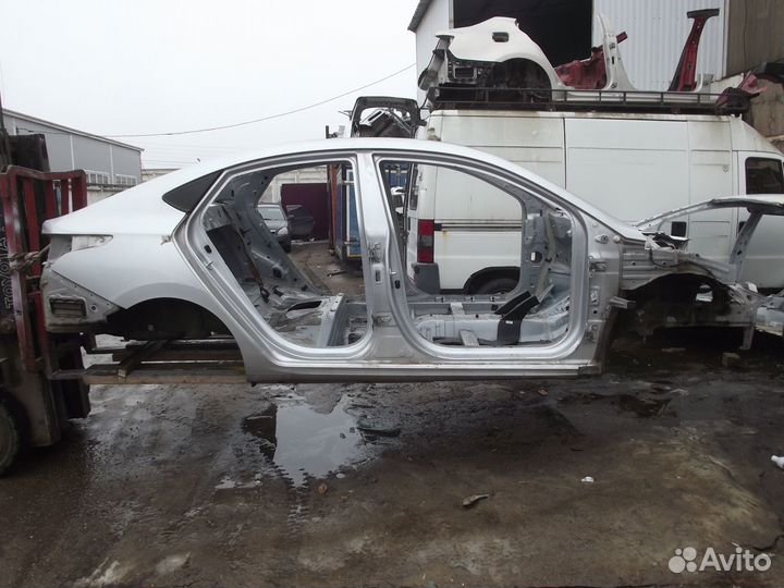 Hyundai solaris 2 задняя часть кузова