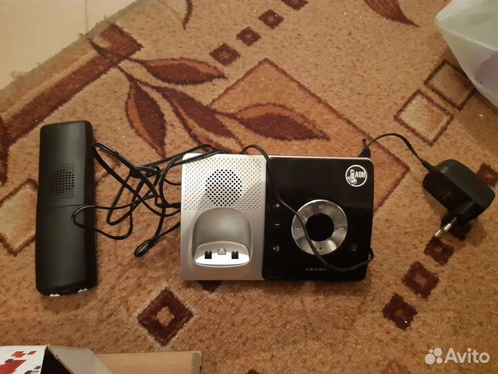 Телефоны стационарные Pansonic и Texet