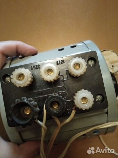 Лабораторный автотрансформатор латр 2М