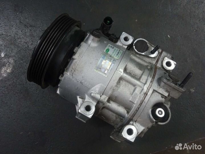 Компрессор кондиционера на Hyundai Sonata NF