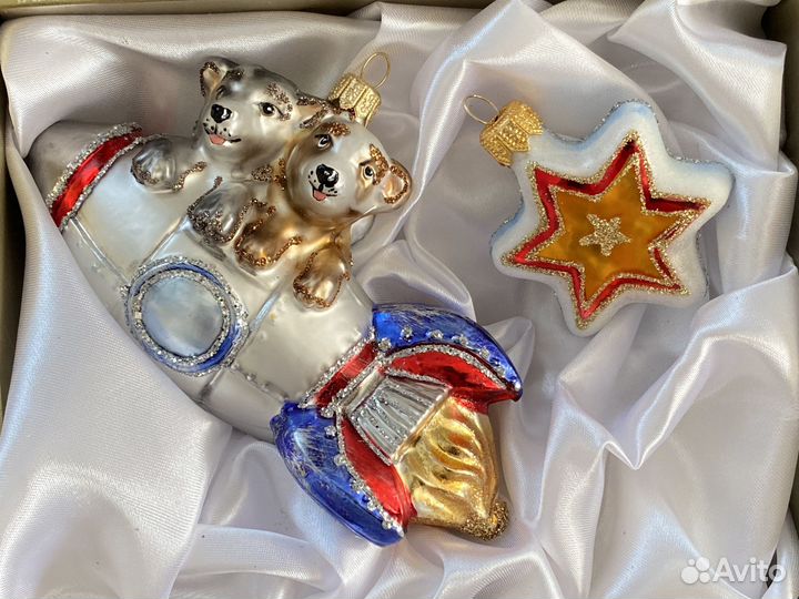 Елочная игрушка белка и стрелка и другие