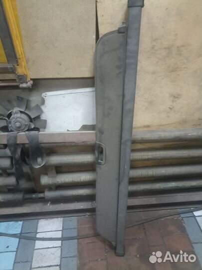 Шторка багажника