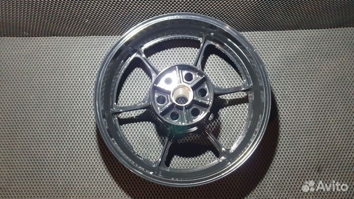 Задний колёсный диск suzuki gsx-r 1000 17+