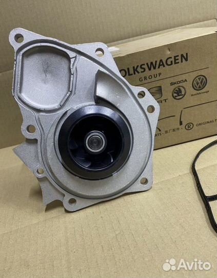 Насос водяной VAG original 06L121011B